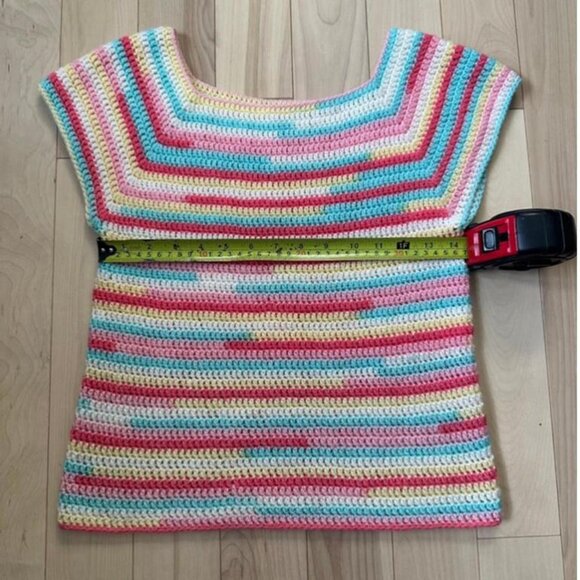 Handmade One-of-a-kind hand-crocheted top - Picture 6 of 7